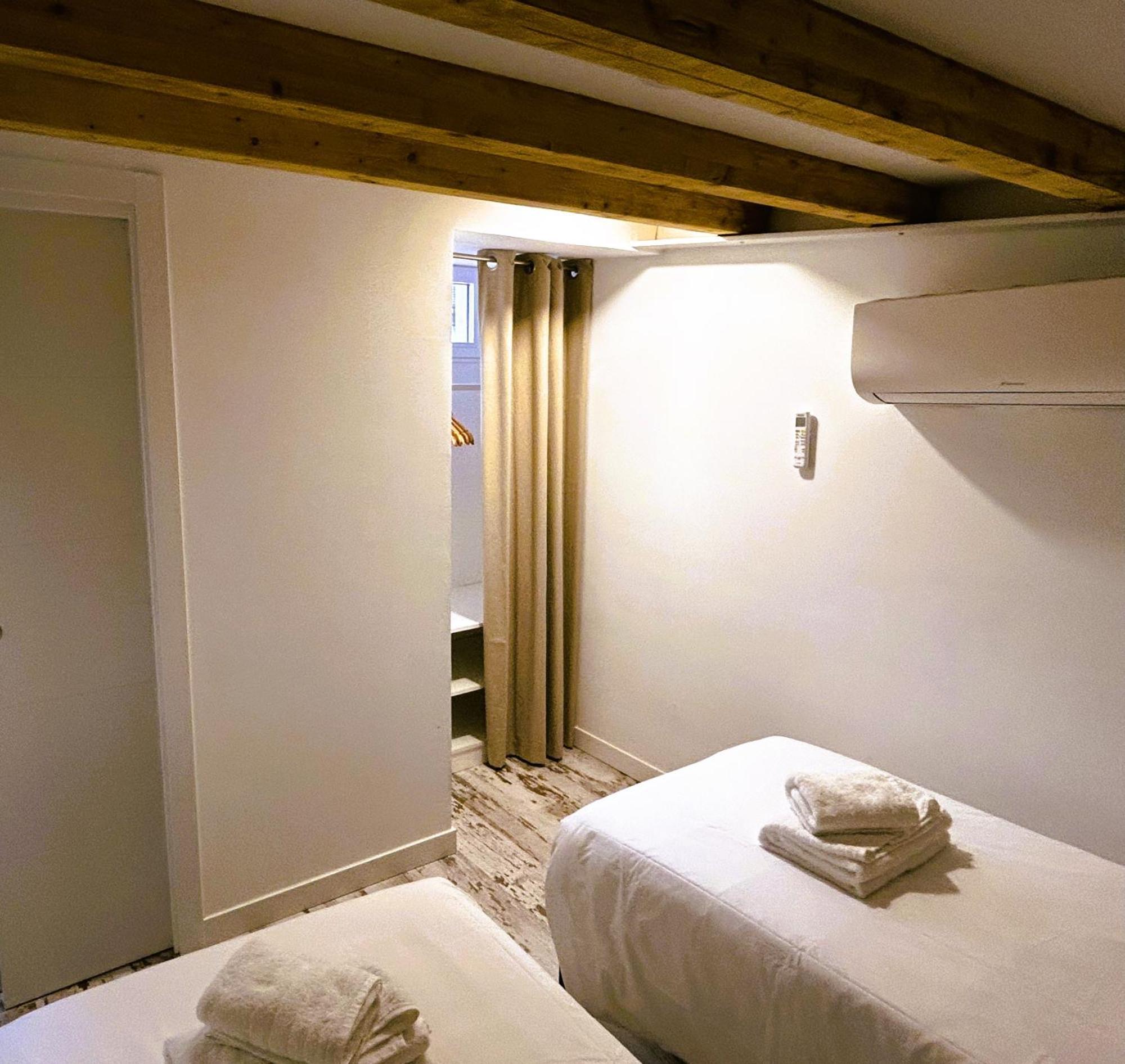 Appartamento Stylish And Modern Loft In Madrid Centre Esterno foto